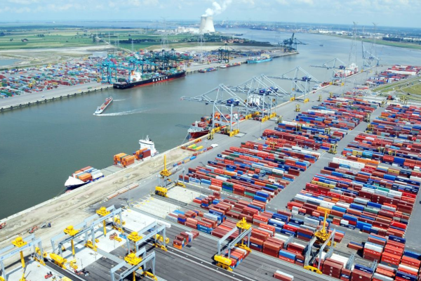 Transport container from Vietnam to Belgium